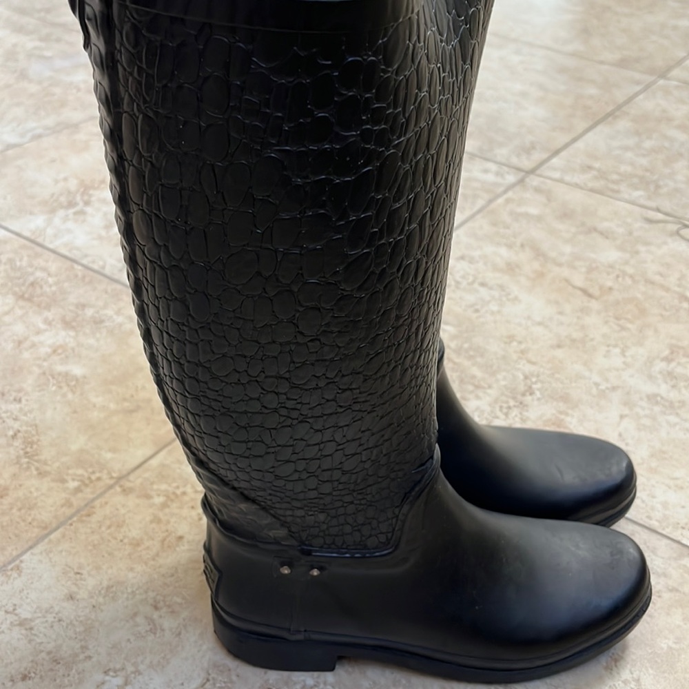 Kenneth Cole rain boots